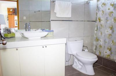 VENTA DE CASA DE 3 PISOS EN PIMENTEL